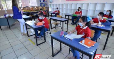 AMLO anunció aumento de salario para docentes: “Ningún maestro ganará menos de 16 mil pesos mensuales”