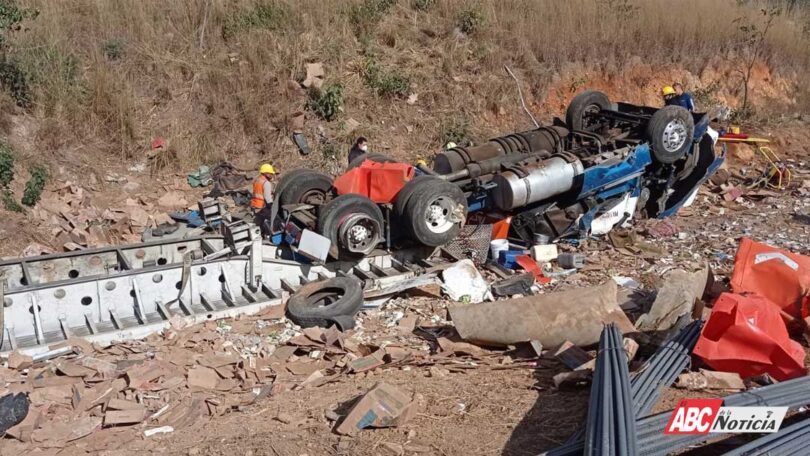 Atiende SSPC hecho de tránsito en la autopista Jala-Compostela