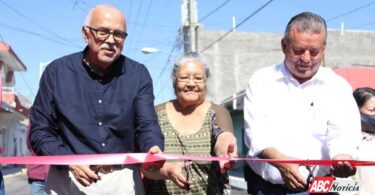 Calles de Xalisco son rehabilitadas de forma integral: Navarro Quintero