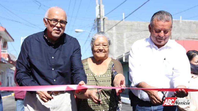 Calles de Xalisco son rehabilitadas de forma integral: Navarro Quintero