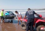 Rescatan a dos masculinos en playas de San Blas
