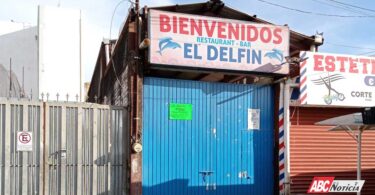 Locatarios de Tepic acatan medidas sanitarias para prevenir contagios