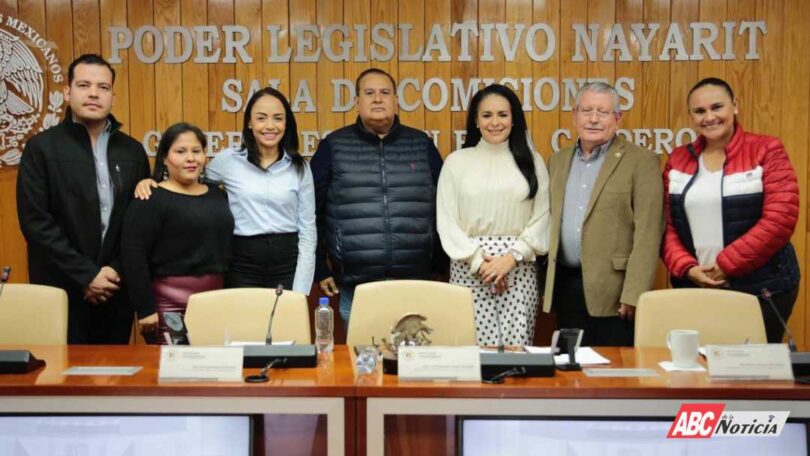 Reconoce Congreso a investigadores nayaritas