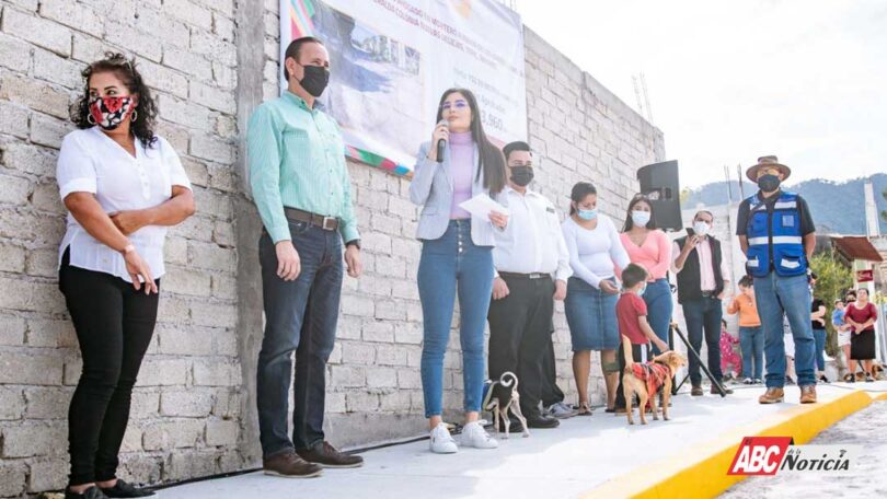 Vecinos de Nuevas Delicias tienen una calle renovada, Geraldine ya la inauguró