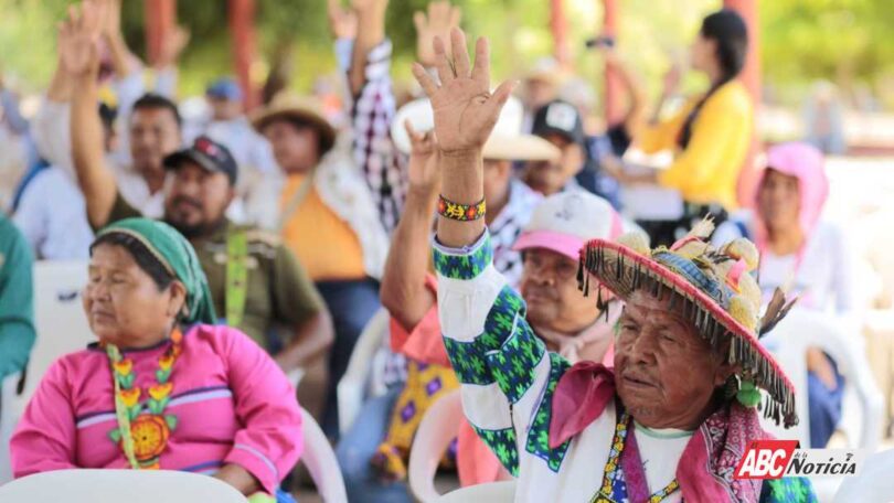 Estrecha Congreso relación con pueblos indígenas