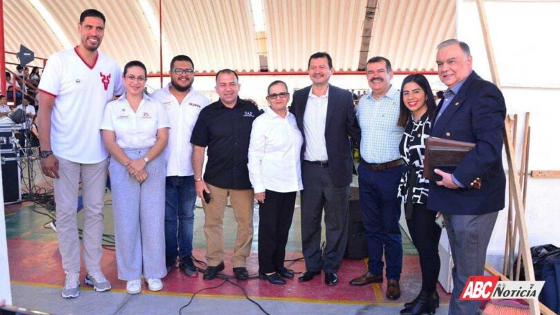 En el marco del Día Mundial sin Alcohol, Gustavo Ayón impartió una magistral conferencia a cientos de niñas, niños y jóvenes nayaritas