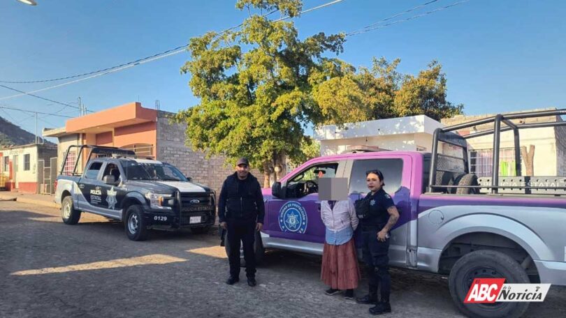 Auxilia Policía Estatal a mujer desorientada por la carretera Federal 15D Tepic – Guadalajara