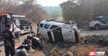 Atiende Policía Estatal accidente de tránsito en la carretera Uzeta - Santa Cruz de Camotlán