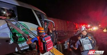 Atiende SSPC hecho de tránsito en la carretera Federal 15 D a la altura de Coapán