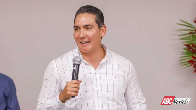 Héctor Santana y su proyecto municipal