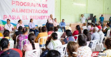 Acaponeta agradece a Beatriz Estrada por su apoyo y compromiso