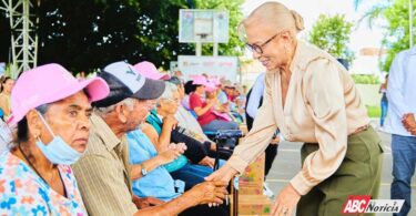 Familias de Xalisco reciben con gratitud apoyos del Sistema DIF Nayarit