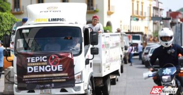 Gobierno de Tepic refuerza campaña masiva contra el dengue