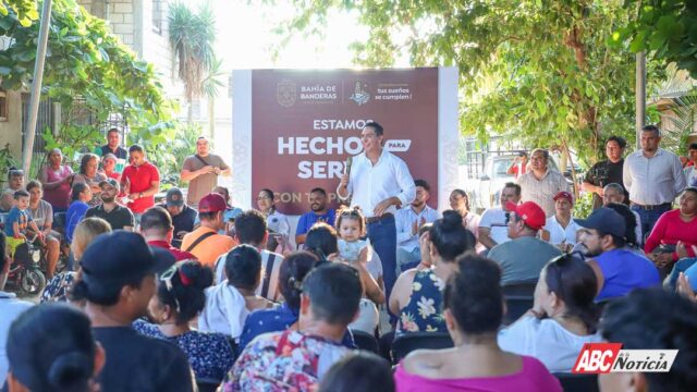 Héctor Santana escucha a vecinos de Villas Miramar y anuncia obras para mejorar la colonia