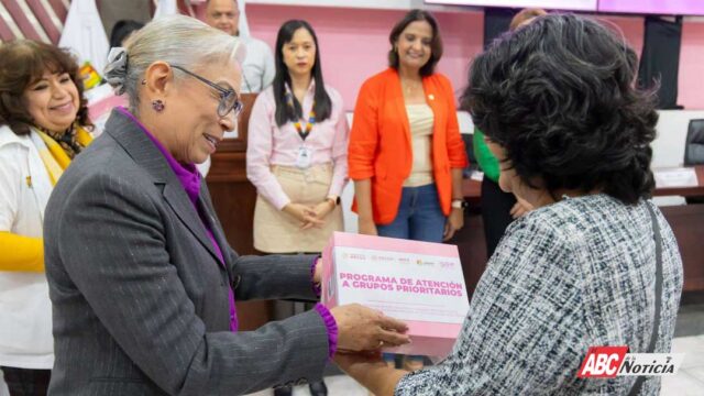 100 mujeres reciben apoyo de Beatriz Estrada en su lucha contra el cáncer de mama