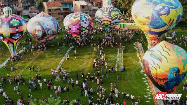 Festival de Globos ilumina el cielo de La Pintada, Antioquia