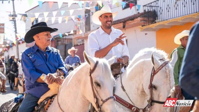 Gustavo Ayón cierra las fiestas patronales de Felipe Carrillo Puerto con cabalgata y jaripeo