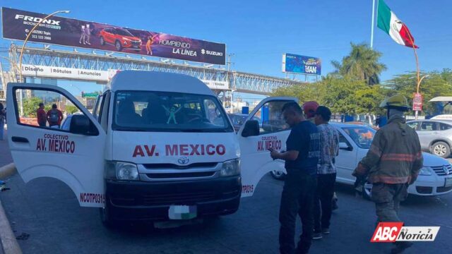 Bomberos de Nayarit atienden corto circuito en el bulevar Tepic – Xalisco