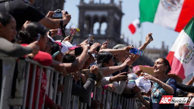 Presidenta Claudia Sheinbuam se reúne con 350 mil mexicanos y mexicanas en el emblemático zócalo de la CDMX