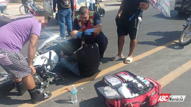Atienden Bomberos de Nayarit hecho de tránsito en Compostela