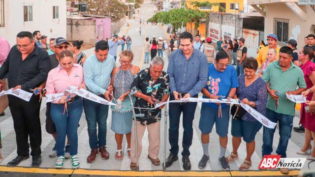 Calles dignas y seguras: Héctor Santana transforma la calle Amado Nervo en Bucerías