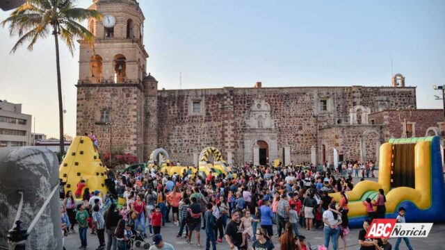 El XLII Ayuntamiento de Compostela celebra en grande el Día del Niño