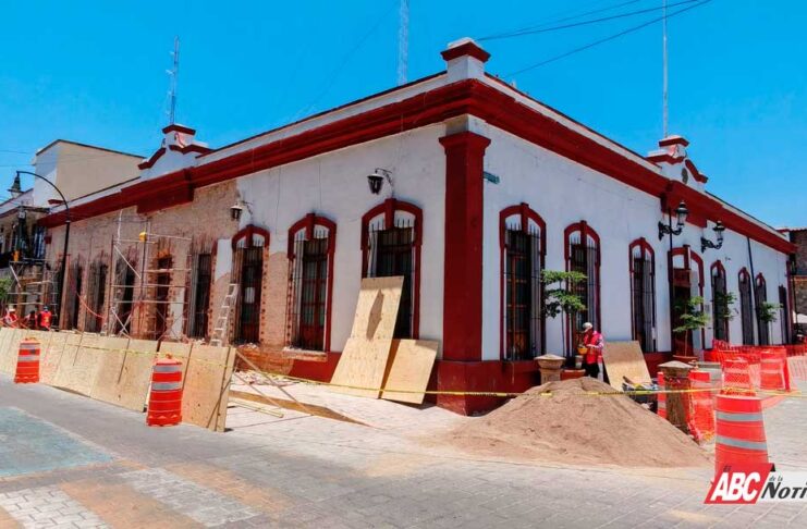 Inician trabajos de remodelación en el Palacio Municipal de Compostela por recomendación de Protección Civil