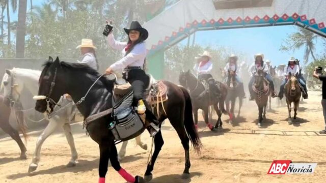 Por primera vez Cabalgata de Mujeres en Higuera Blanca: nace una nueva tradición en Bahía de Banderas