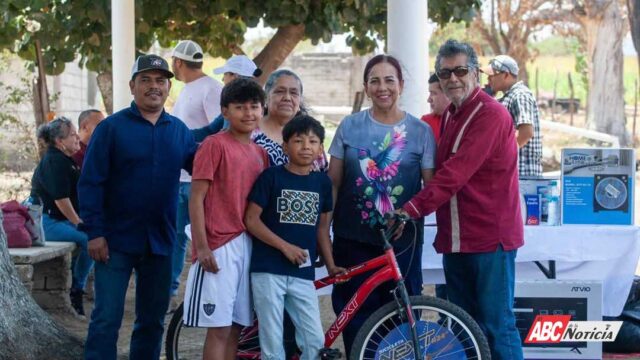 Recorre caravana Sueños y Niñez cada localidad y ejido de Xalisco