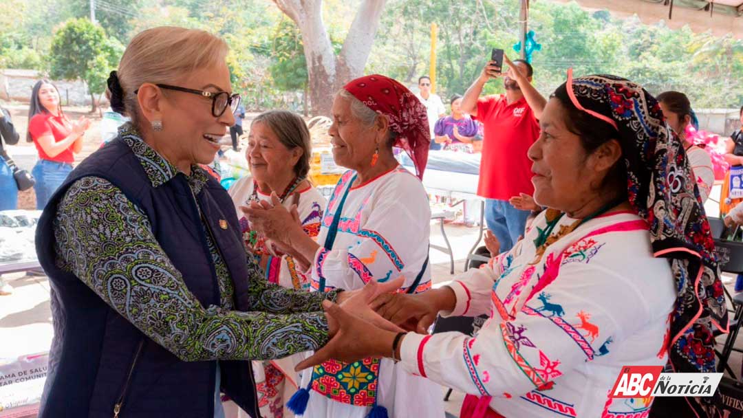 DIF Nayarit preserva tradiciones y transforma la vida de artesanas y artesanos originarios