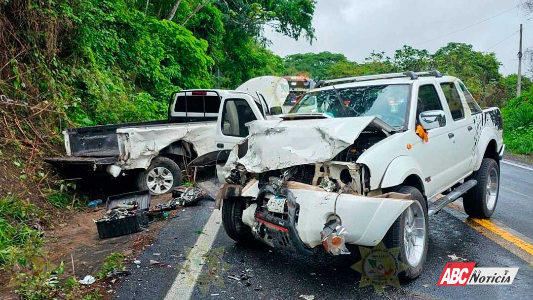 Grave accidente en la carretera libre Tepic–Mazatlán deja a dos mujeres gravemente heridas