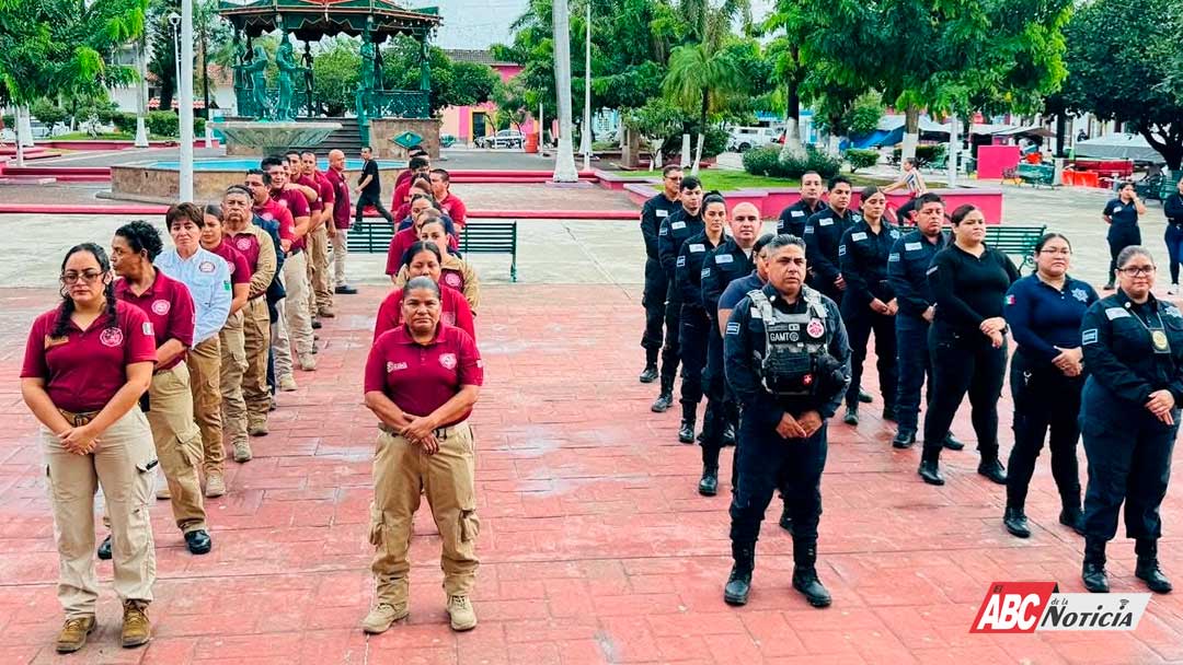 Reconoce Gobierno de Bahía de Banderas la labor de sus paramédicos en su día
