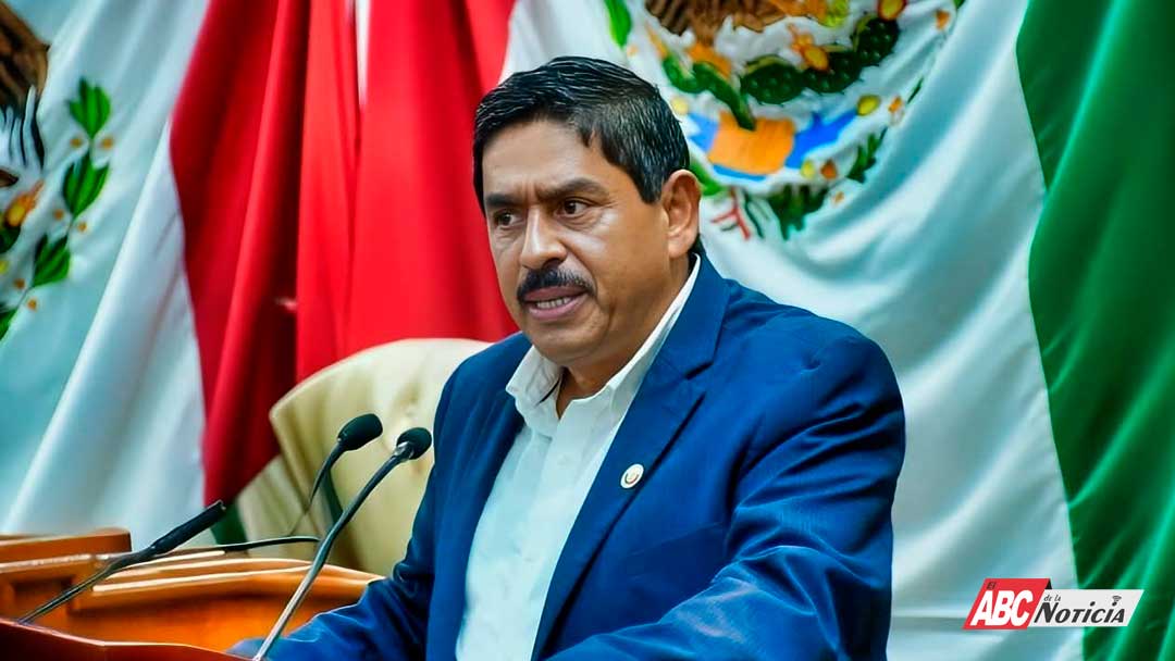 Adahán Casas Rivas se solidariza con comerciantes nocturnos de Tepic