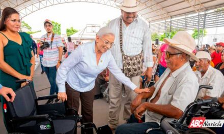 Acerca Beatriz Estrada más de 6 mil 500 apoyos y servicios a comunidades alejadas de Ruiz