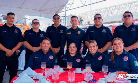 Bomberos de Nayarit celebran su día con homenaje a la trayectoria y vocación de servicio