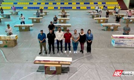 Gobierno de Xalisco entrega calentadores solares en beneficio de las familias del municipio