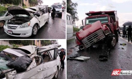 Grave accidente en la carretera Tepic–Miramar: góndola impacta camioneta familiar; hay varios heridos de gravedad
