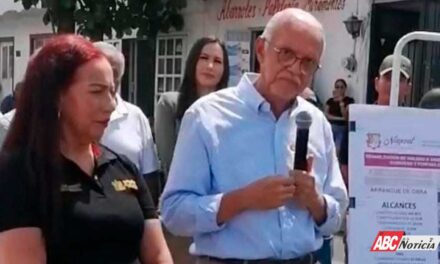 Manifestantes de Xalisco exigen destitución de la alcaldesa Anabel Guerrero; Gobernador Navarro abre mesa de diálogo