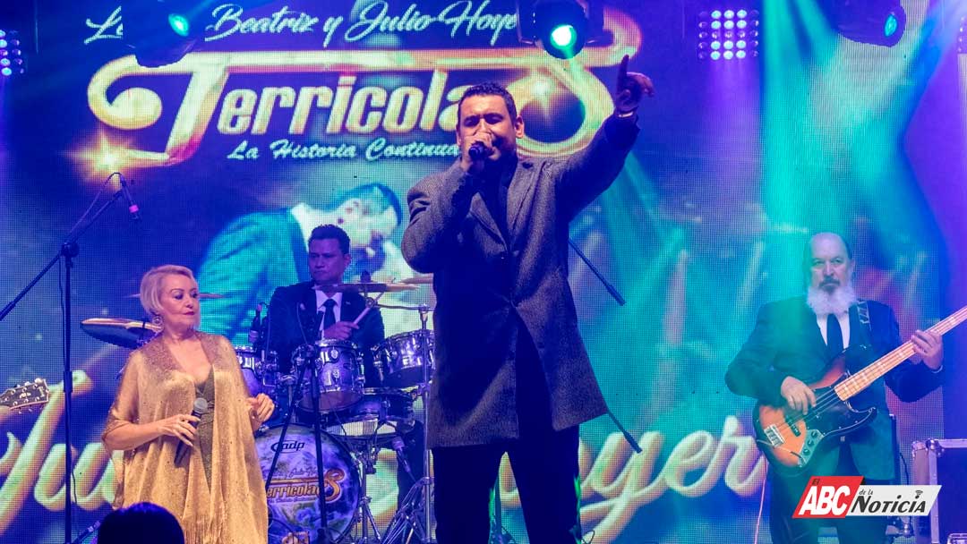 Romance y nostalgia en la Feria del Elote Xalisco 2025 con Los Terrícolas de Lenny’s Beatriz
