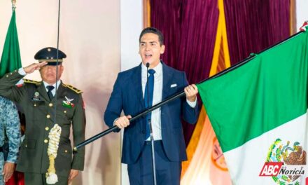 Bahía de Banderas vibró con el primer Grito de Independencia de Héctor Santana