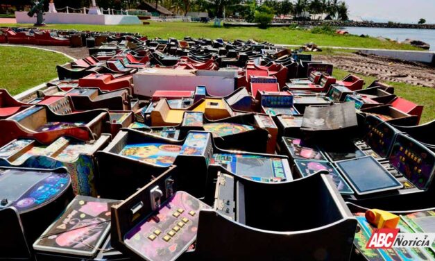 Destruyen drogas, máquinas tragamonedas y objetos ilícitos en San Blas