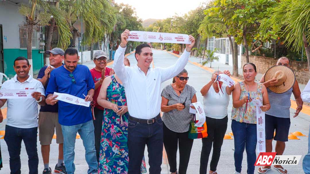 En tiempo récord, Héctor Santana entrega la Calle 20 de Noviembre en Punta de Mita