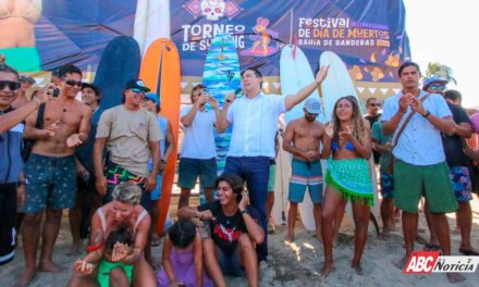 Invita el alcalde Héctor Santana a participar en gran Torneo de Surf Sayulita 2025