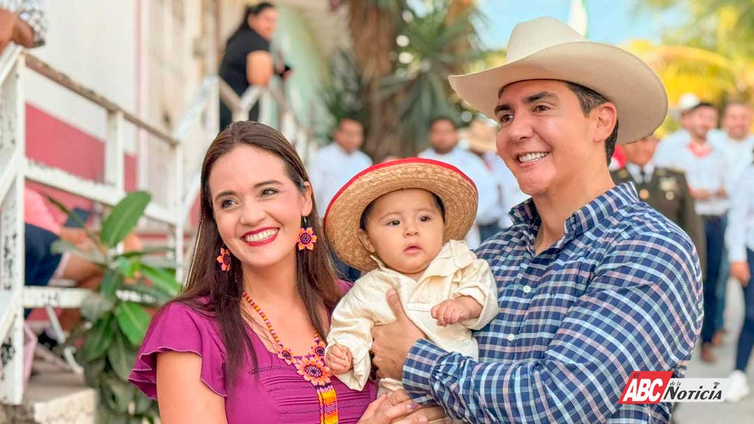 Con acto cívico y desfile, encabeza Héctor Santana el 115 aniversario de la Revolución Mexicana