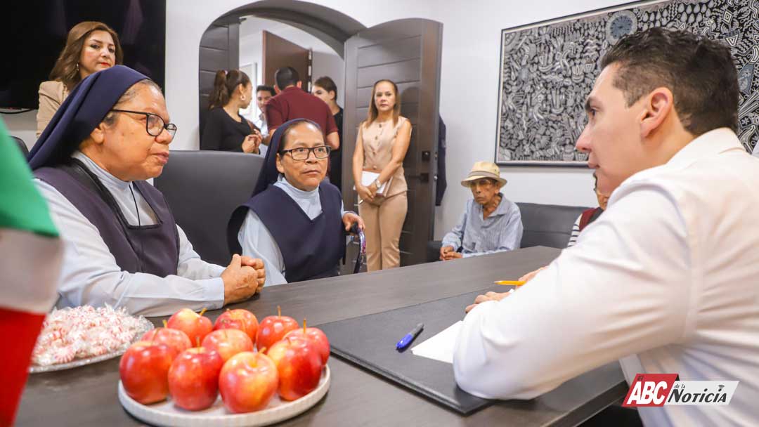 Héctor Santana encabezó la Audiencia Ciudadana #56 desde la Presidencia Municipal