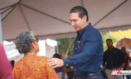 Héctor Santana lleva Audiencia Ciudadana número 55 a Higuera Blanca