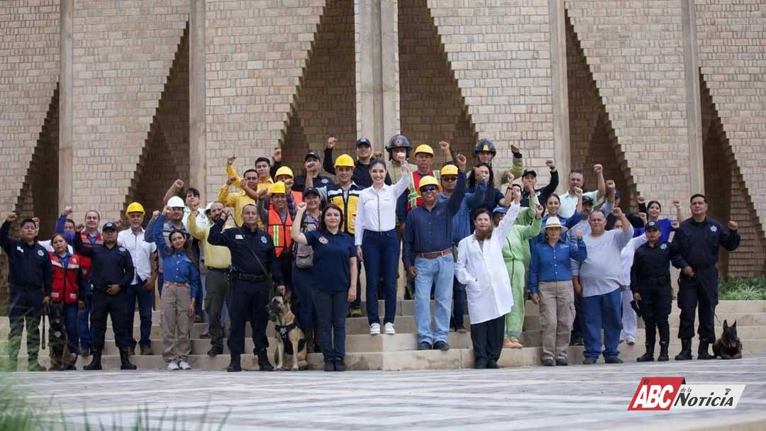 Cumple Geraldine con trabajadores de Tepic