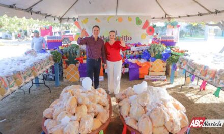 El Mercadito llegó al Fraccionamiento Azul Turquesa