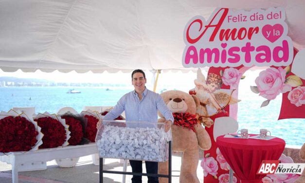Héctor Santana celebra el 14 de febrero con la “Tómbola del Amor”
