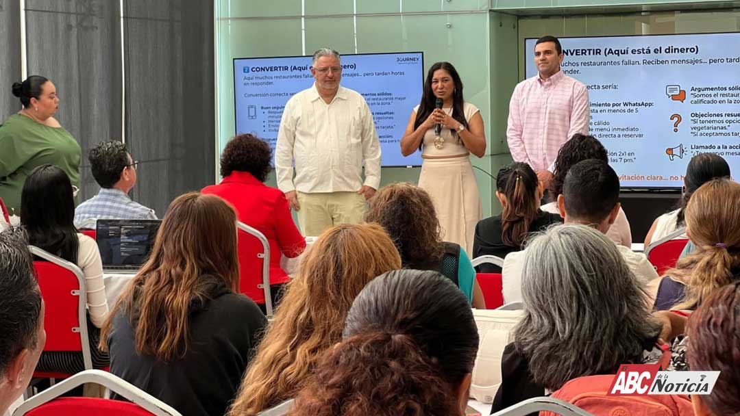 Héctor Santana fortalece la profesionalización empresarial en Bahía de Banderas